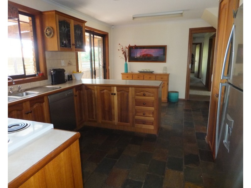 3 Allen Ct, Bairnsdale VIC 3875