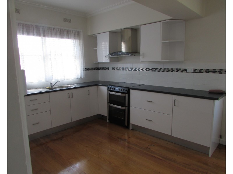 5 Dalmahoy St, Bairnsdale VIC 3875