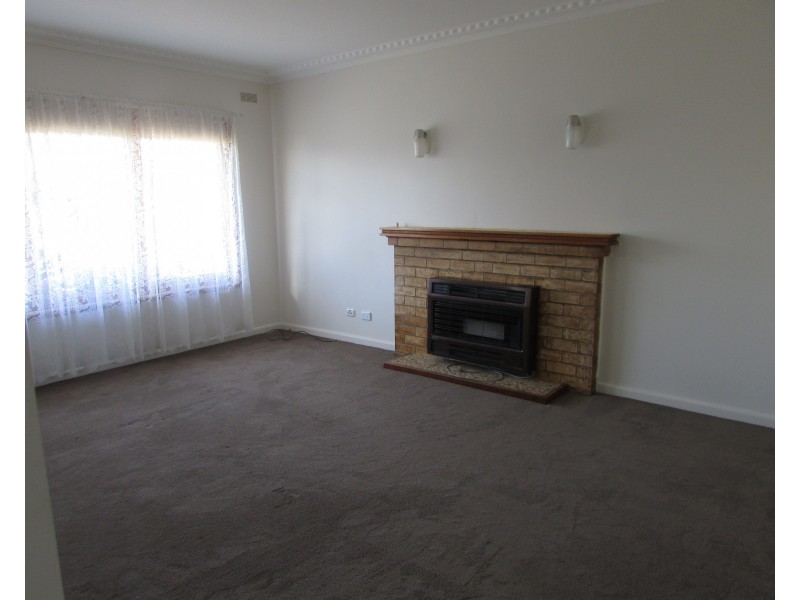 5 Dalmahoy St, Bairnsdale VIC 3875