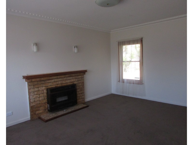 5 Dalmahoy St, Bairnsdale VIC 3875