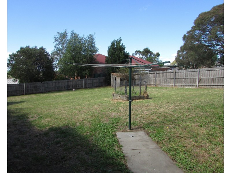 5 Dalmahoy St, Bairnsdale VIC 3875