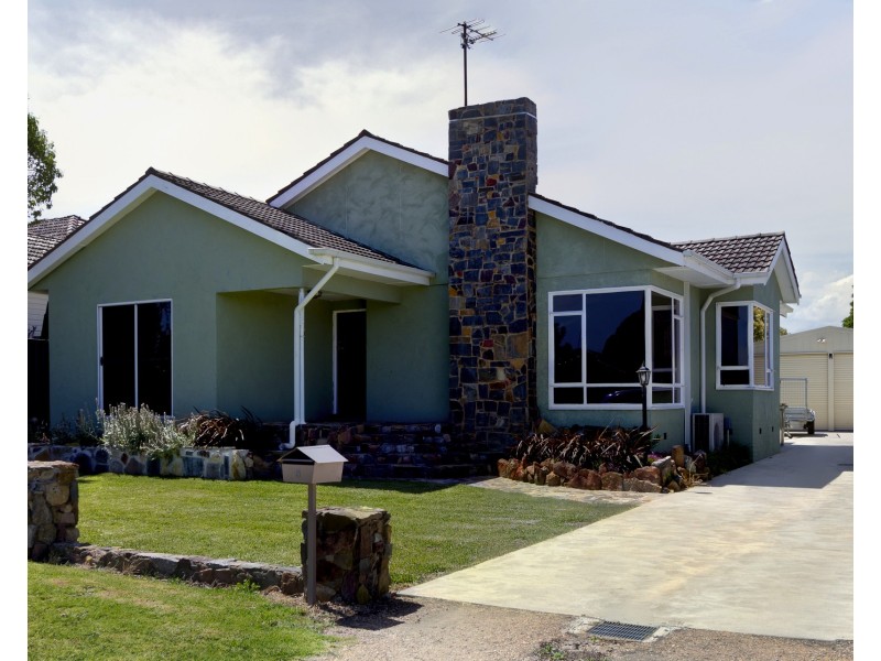 6 Moroney St, Bairnsdale VIC 3875