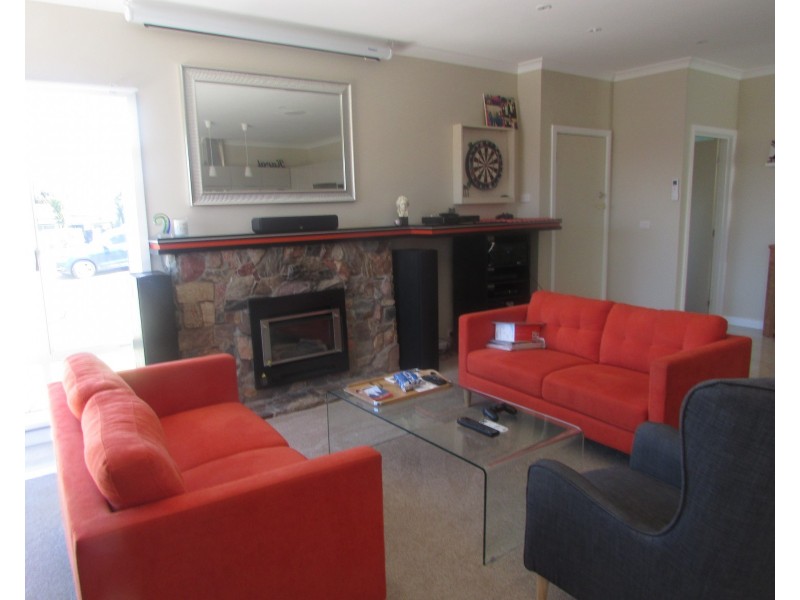 6 Moroney St, Bairnsdale VIC 3875