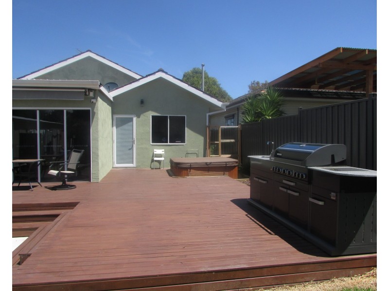 6 Moroney St, Bairnsdale VIC 3875