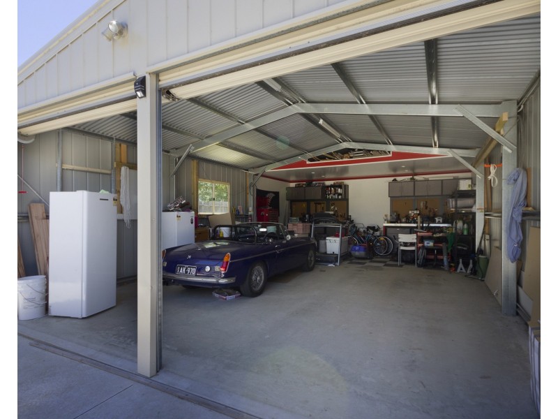 6 Moroney St, Bairnsdale VIC 3875