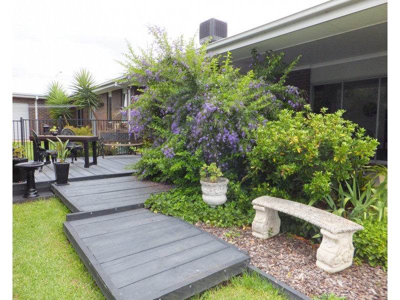 51 Flinns Rd, Bairnsdale VIC 3875