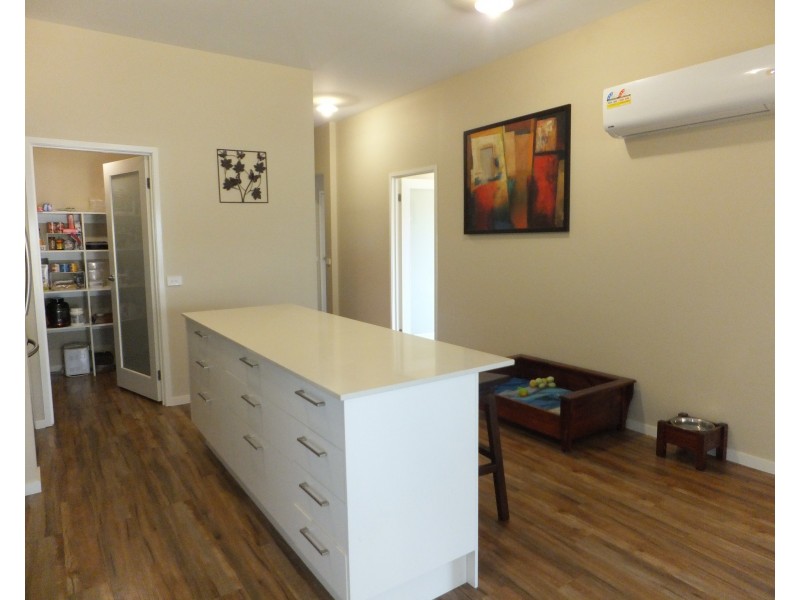 90 Lake Bunga Beach Rd, Lake Bunga VIC 3909