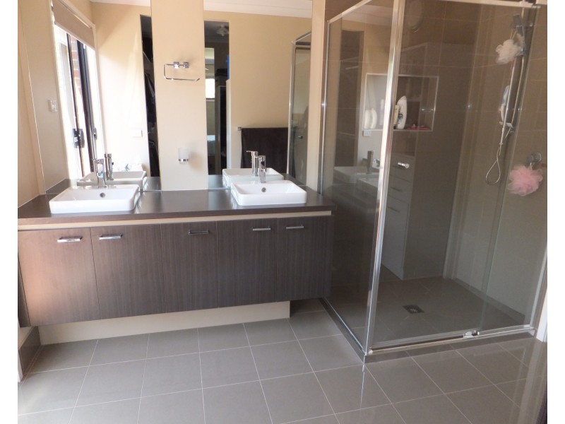 90 Lake Bunga Beach Rd, Lake Bunga VIC 3909