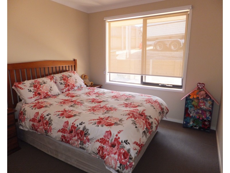 90 Lake Bunga Beach Rd, Lake Bunga VIC 3909