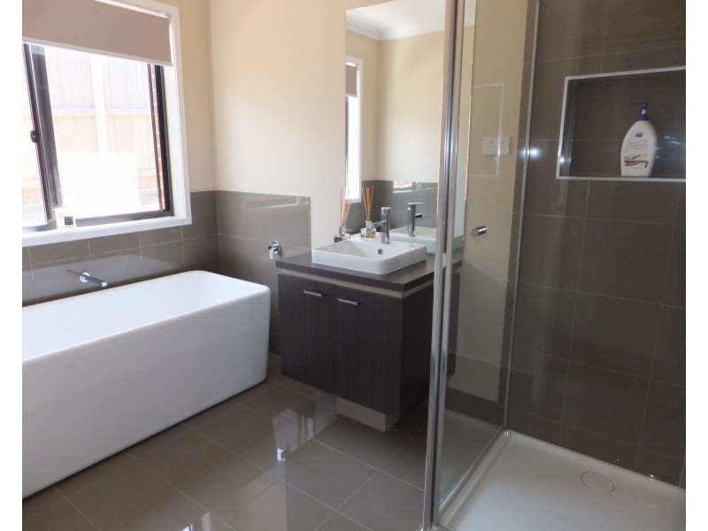 90 Lake Bunga Beach Rd, Lake Bunga VIC 3909