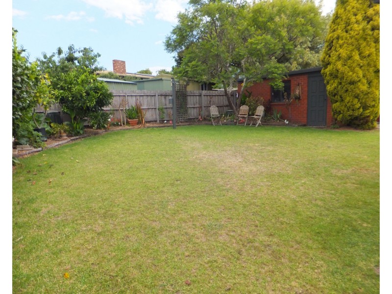 173 Wallace St, Bairnsdale VIC 3875