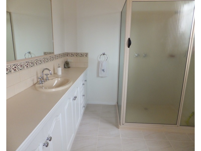 5 Nicole Court, Bairnsdale VIC 3875