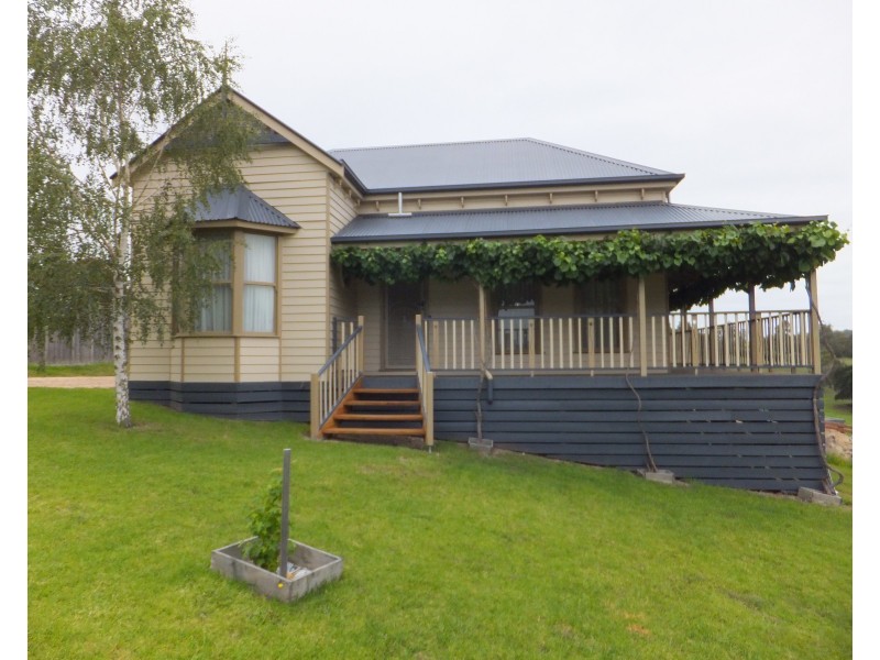 70 Great Alpine Rd, Bruthen VIC 3885