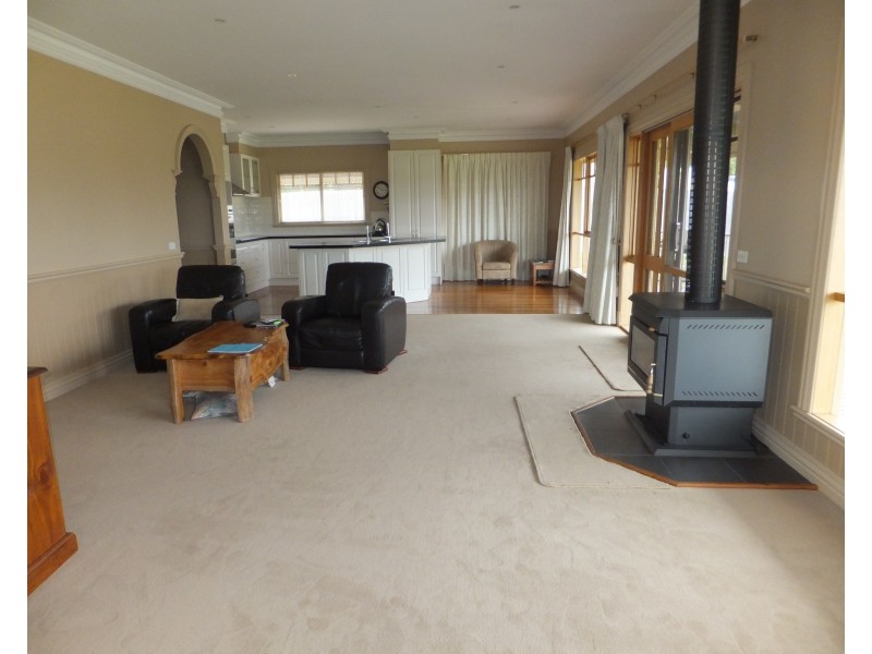 70 Great Alpine Rd, Bruthen VIC 3885