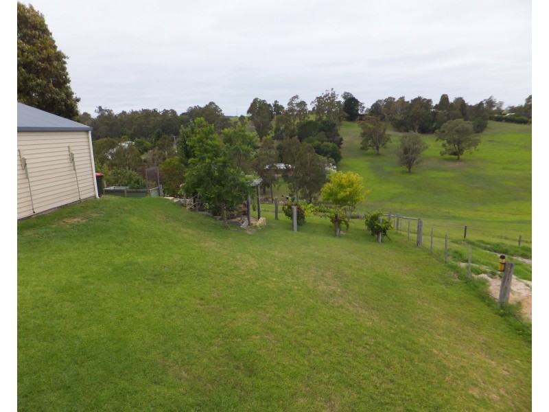 70 Great Alpine Rd, Bruthen VIC 3885