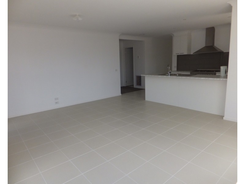 83 Timbarra Drive, Bairnsdale VIC 3875