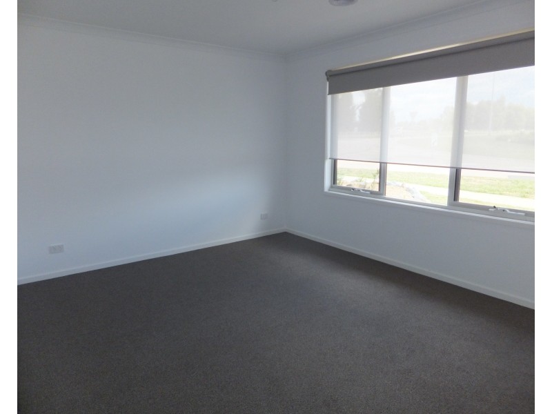 83 Timbarra Drive, Bairnsdale VIC 3875