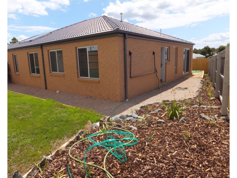 83 Timbarra Drive, Bairnsdale VIC 3875