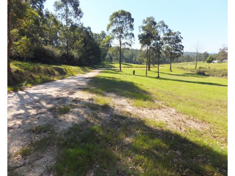 94 Eleven Mile Rd, Sarsfield VIC 3875