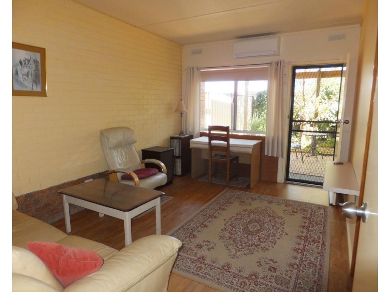 2/32 Rupert Street, Orbost VIC 3888