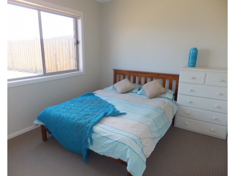 37 Len Cook Drive, Bairnsdale VIC 3875