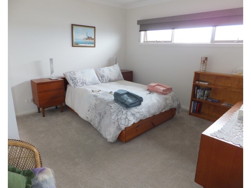 14 Westbury Way, Lakes Entrance VIC 3909