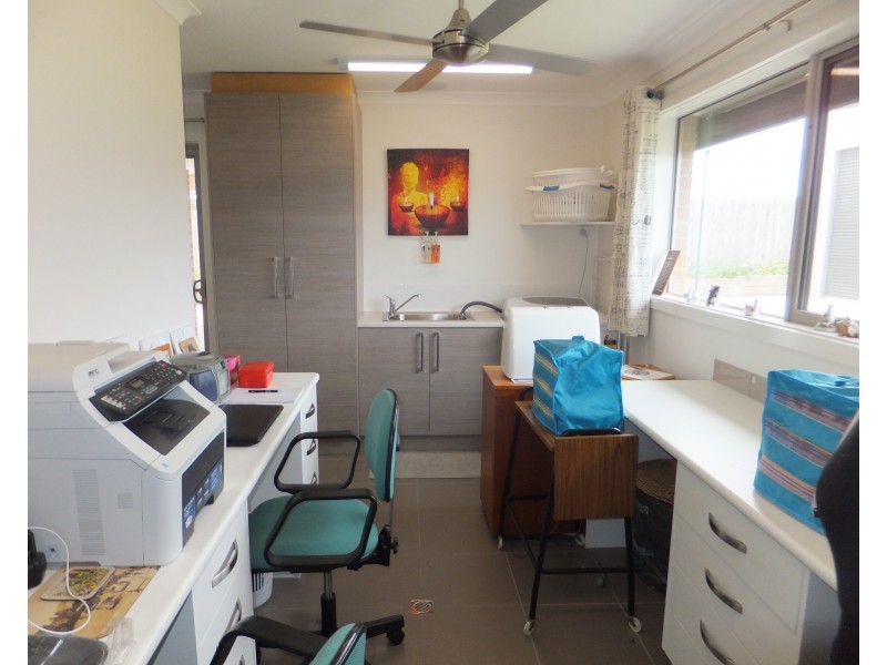 14 Westbury Way, Lakes Entrance VIC 3909