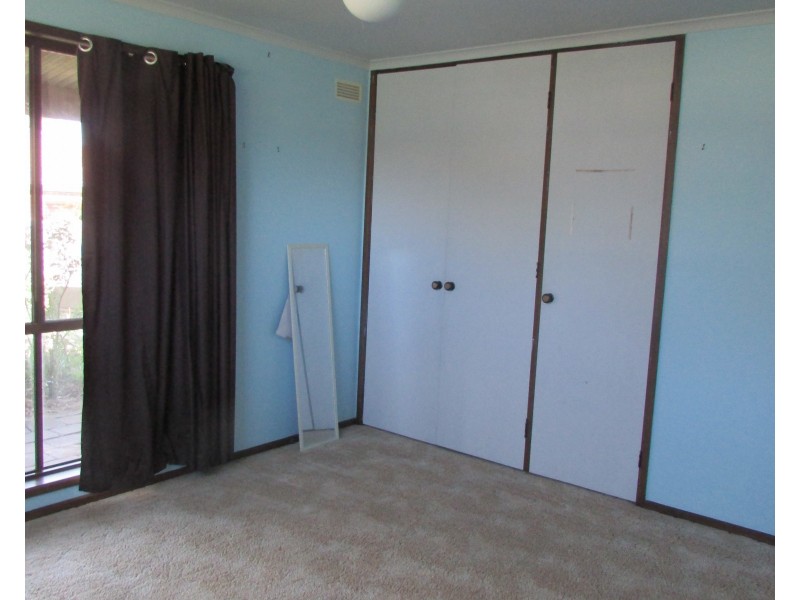 13 Wy Yung Hts, Wy Yung VIC 3875