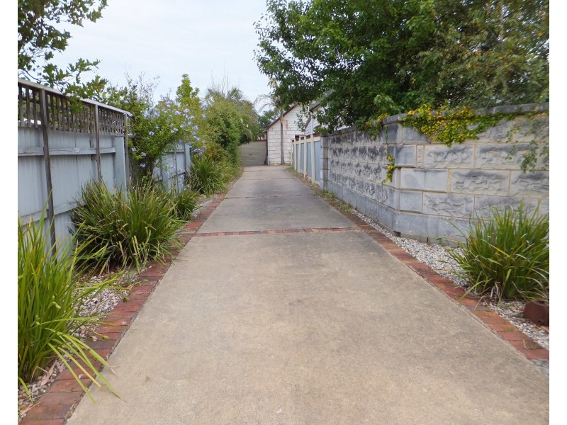 2/56 Dawson St, Bairnsdale VIC 3875