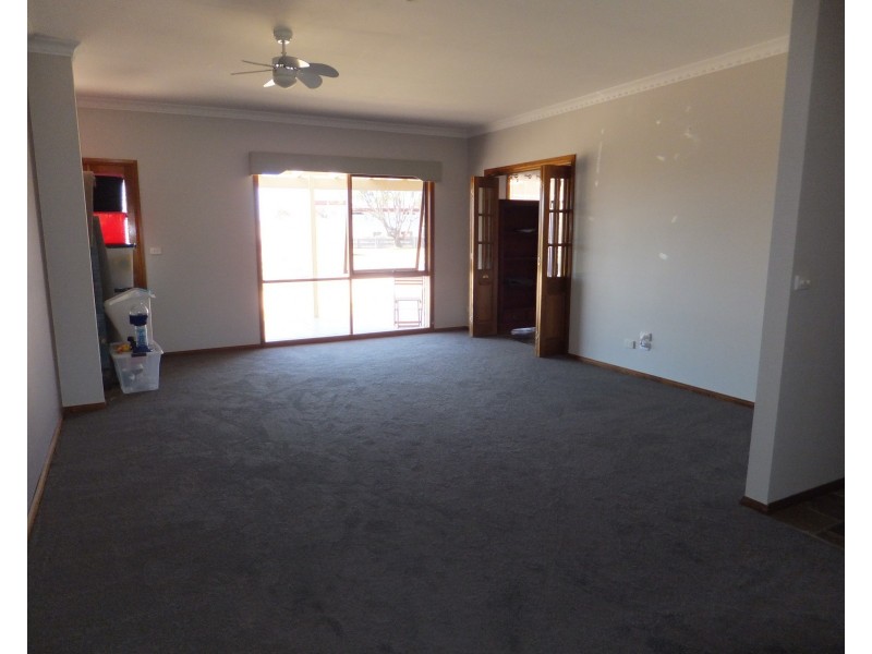 10 Lake Inlet Ave, Newlands Arm VIC 3875