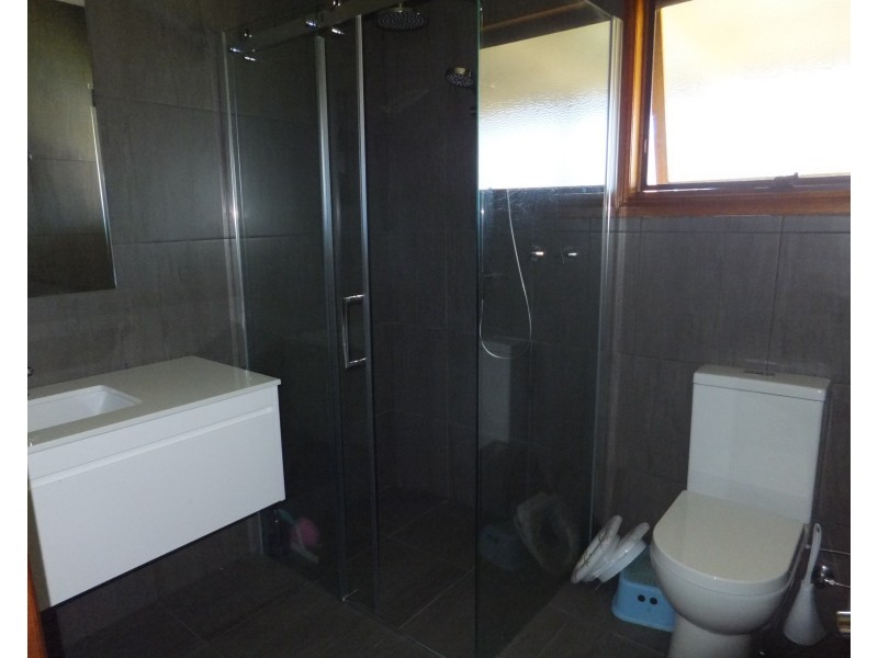 10 Lake Inlet Ave, Newlands Arm VIC 3875