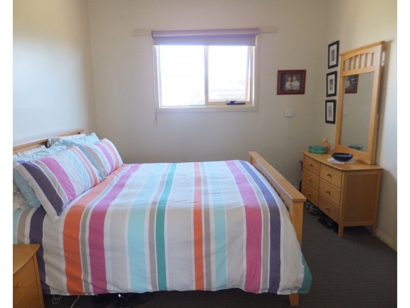 10 Lake Inlet Ave, Newlands Arm VIC 3875