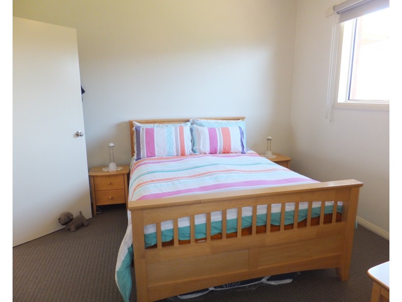 10 Lake Inlet Ave, Newlands Arm VIC 3875