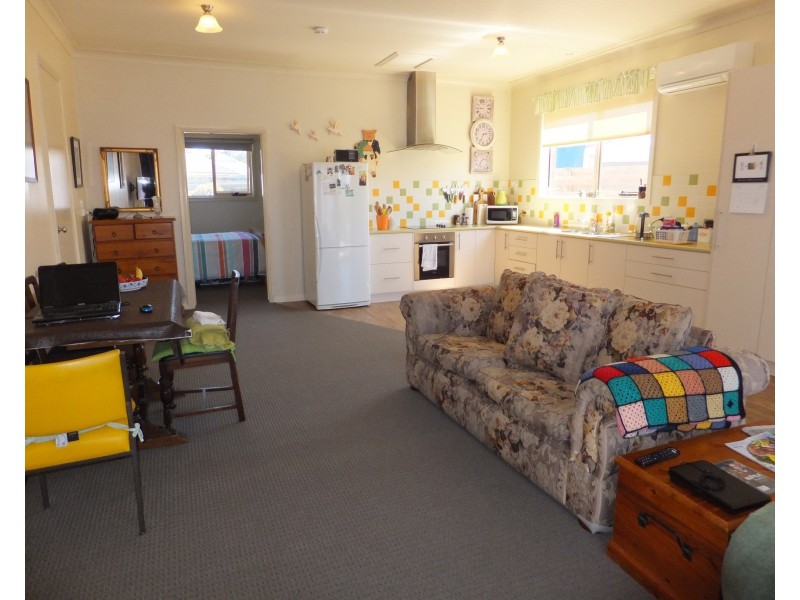 10 Lake Inlet Ave, Newlands Arm VIC 3875