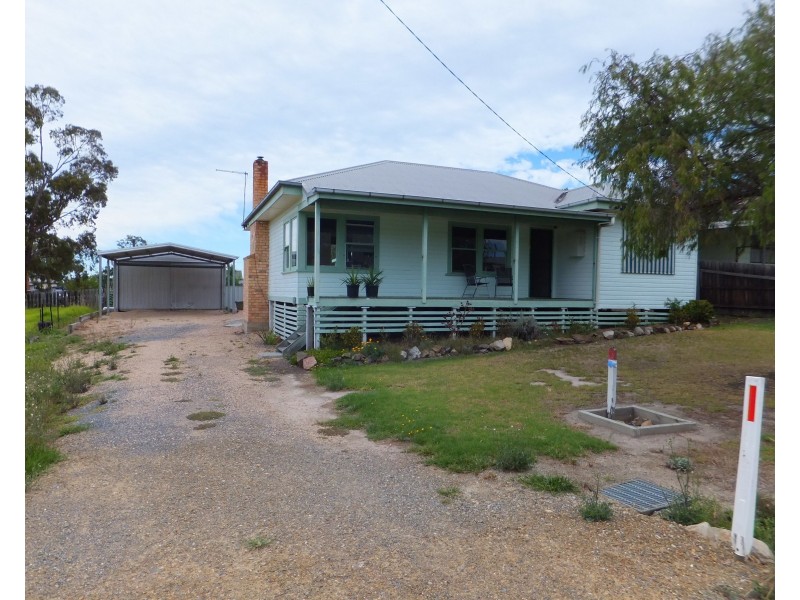 96 Stanley St, Orbost VIC 3888
