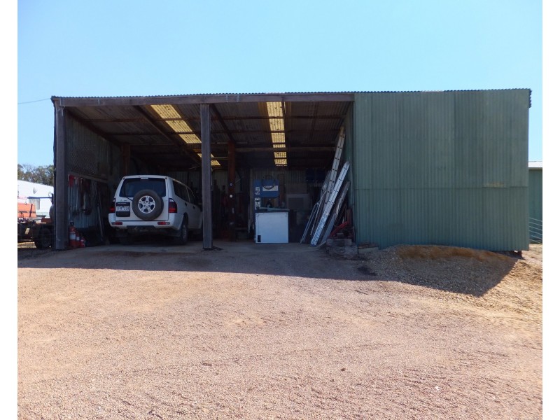 206 Kettles Lane, Johnsonville VIC 3902