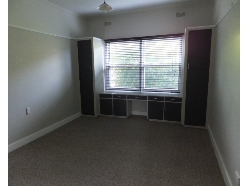 40 Day St, Bairnsdale VIC 3875