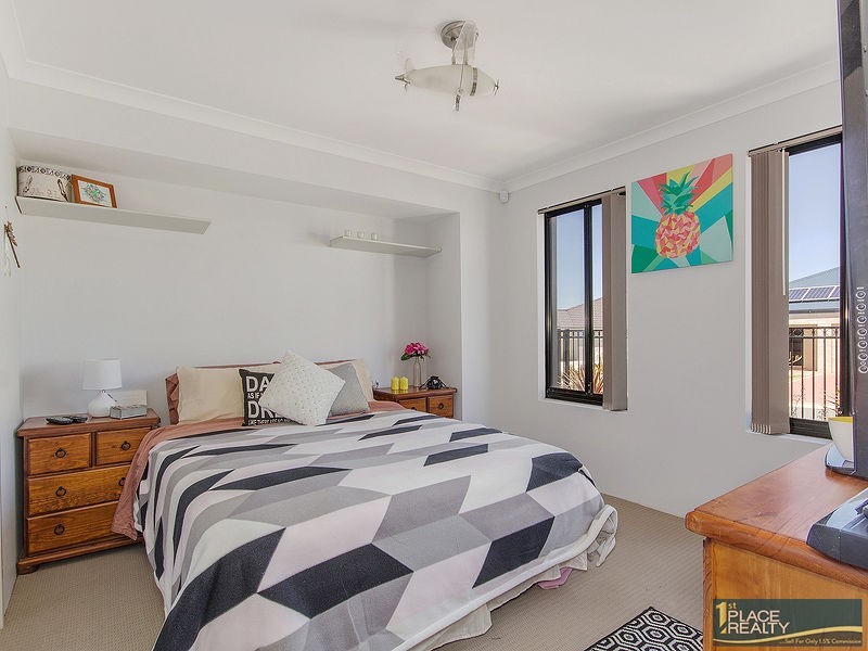 15 Payanna Grange, Lakelands WA 6180