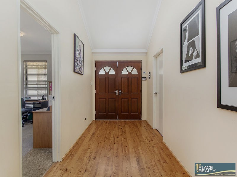 31 Teague Way, Lakelands WA 6180