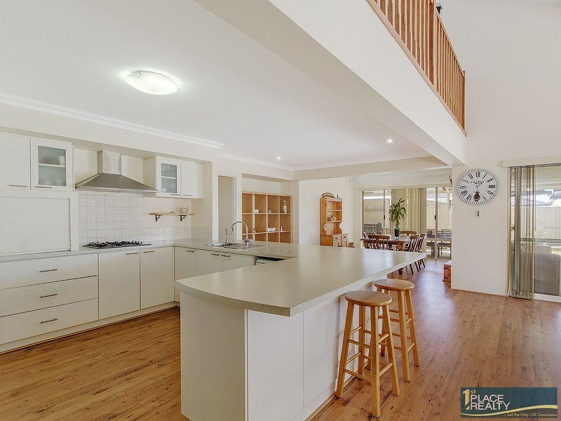 31 Teague Way, Lakelands WA 6180