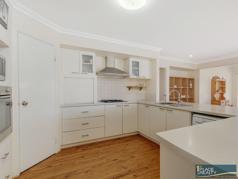 31 Teague Way, Lakelands WA 6180