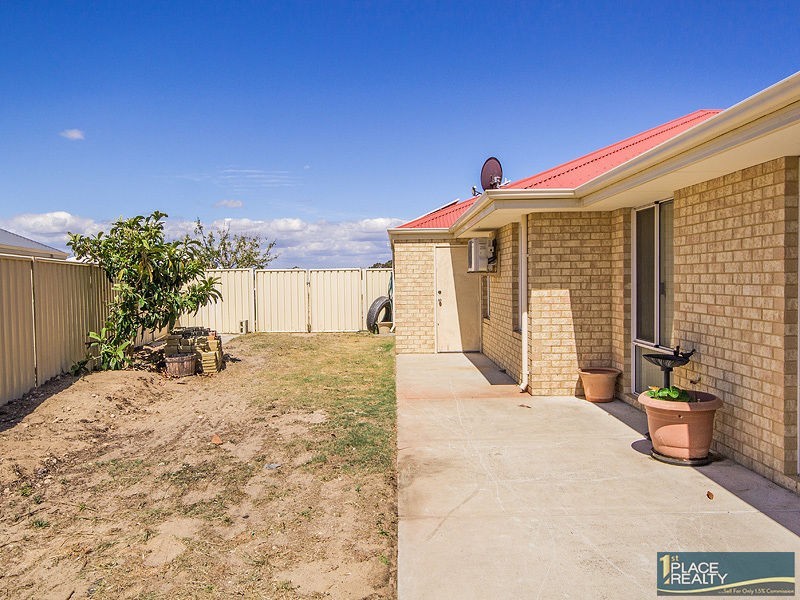 31 Teague Way, Lakelands WA 6180