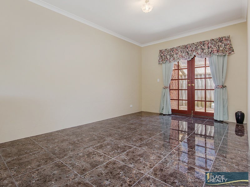33 St Raphael Crescent, Port Kennedy WA 6172