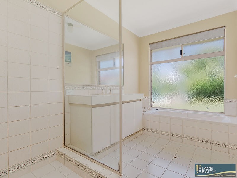 33 St Raphael Crescent, Port Kennedy WA 6172