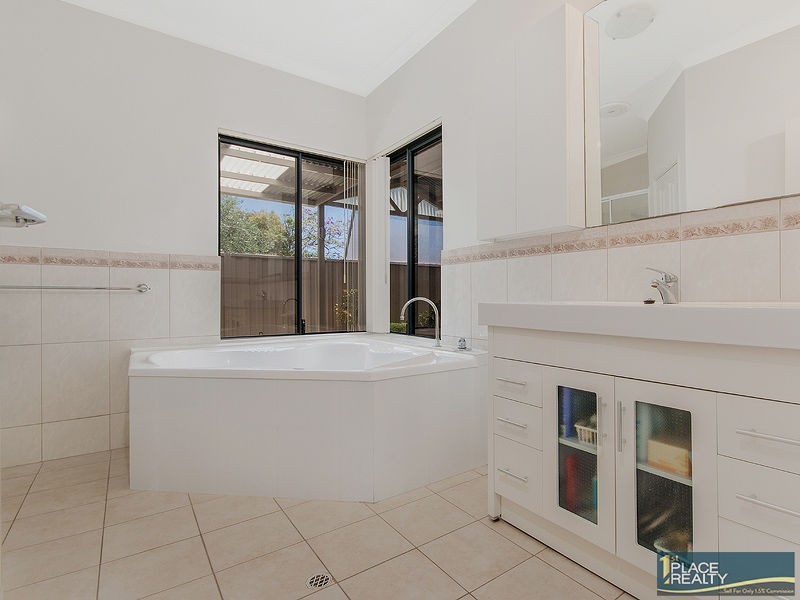 17A Watts Road, Shoalwater WA 6169