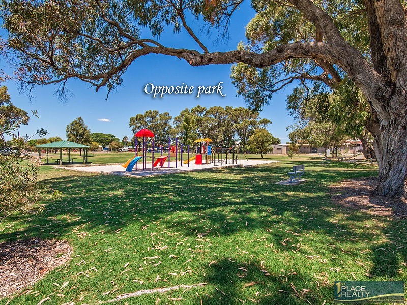 17A Watts Road, Shoalwater WA 6169