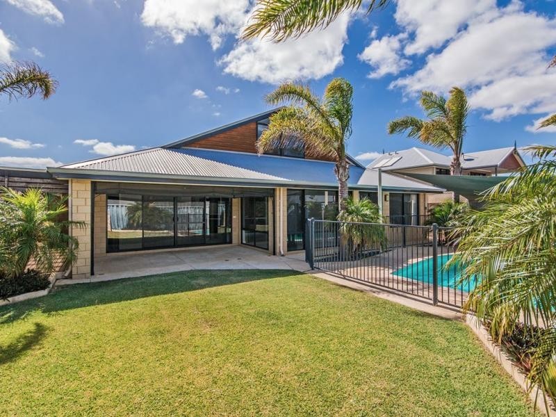 8 Dillon Way, Secret Harbour WA 6173