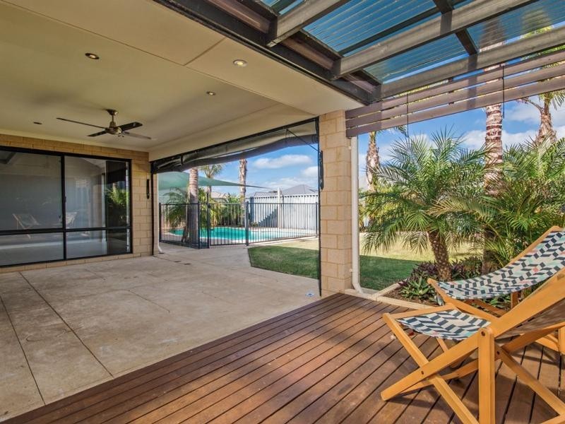 8 Dillon Way, Secret Harbour WA 6173