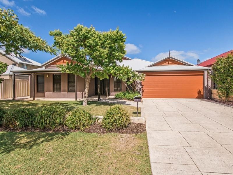 8 Dillon Way, Secret Harbour WA 6173