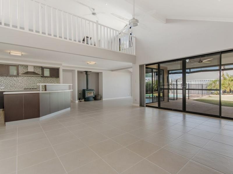 8 Dillon Way, Secret Harbour WA 6173